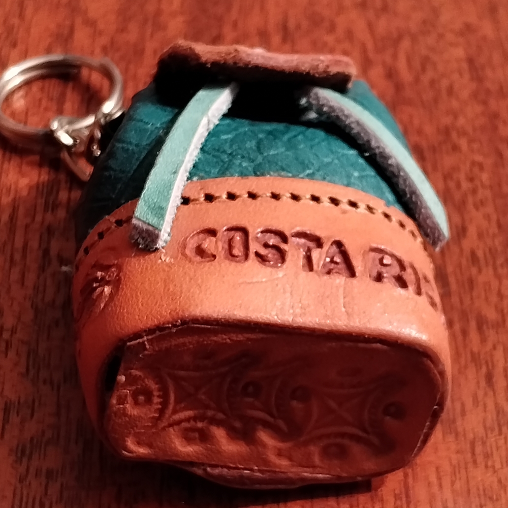 Costa Rica Embossed Leather Keychain - Picture 12 of 12